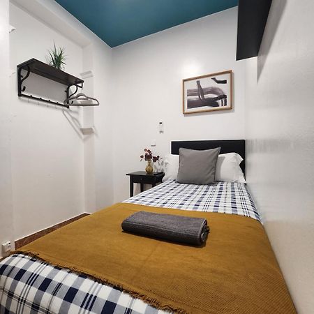 M-A Catrachos Rooms Madrid Extérieur photo