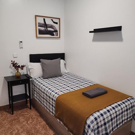 M-A Catrachos Rooms Madrid Extérieur photo