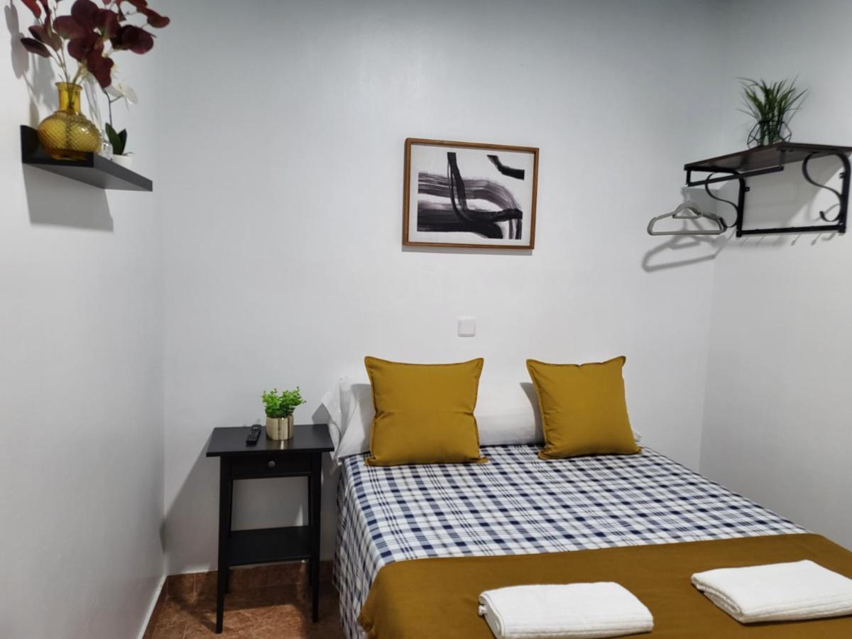 M-A Catrachos Rooms Madrid Extérieur photo