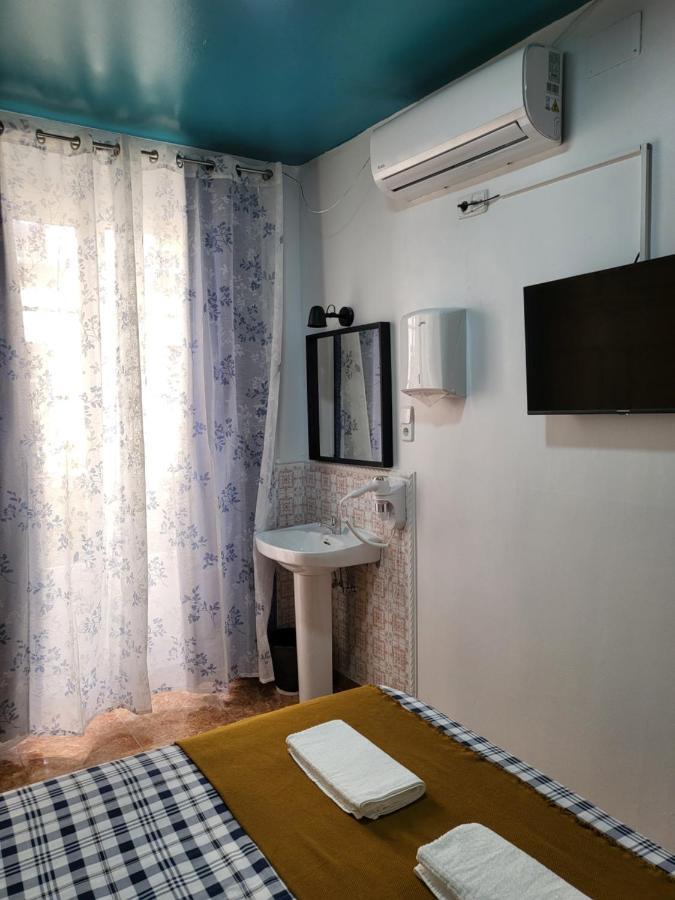 M-A Catrachos Rooms Madrid Extérieur photo