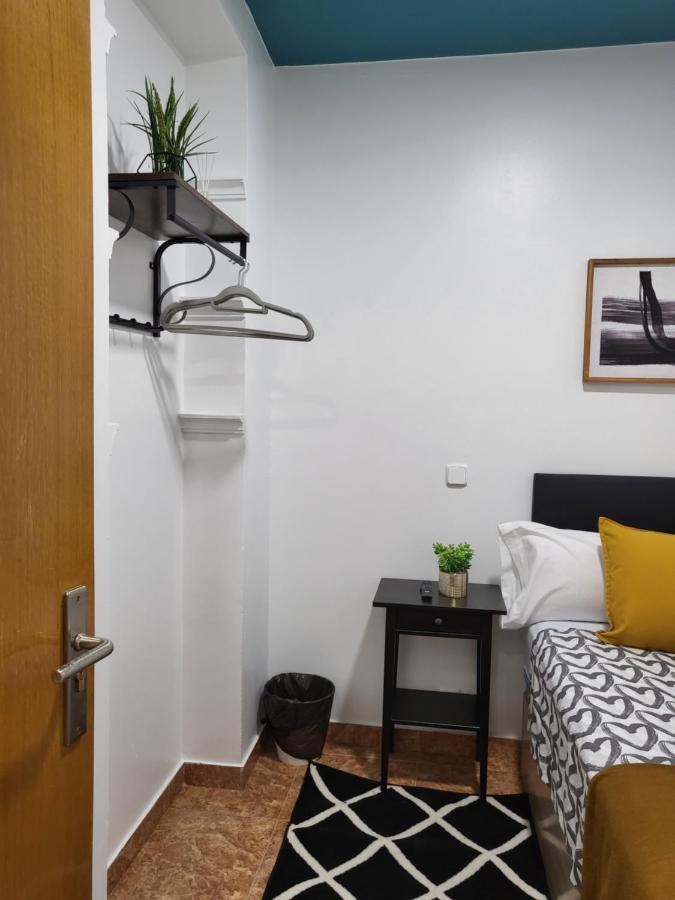 M-A Catrachos Rooms Madrid Extérieur photo