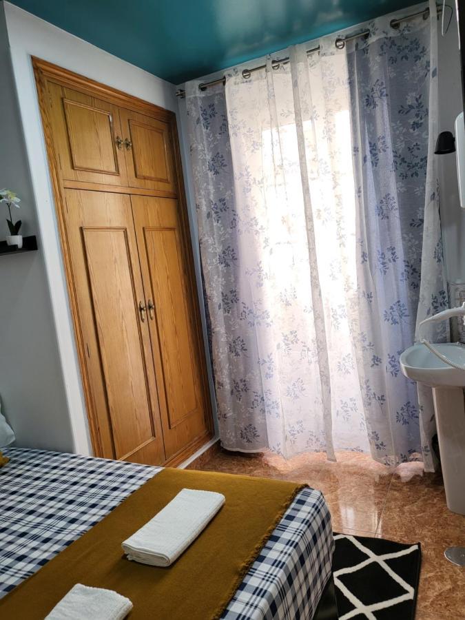 M-A Catrachos Rooms Madrid Extérieur photo