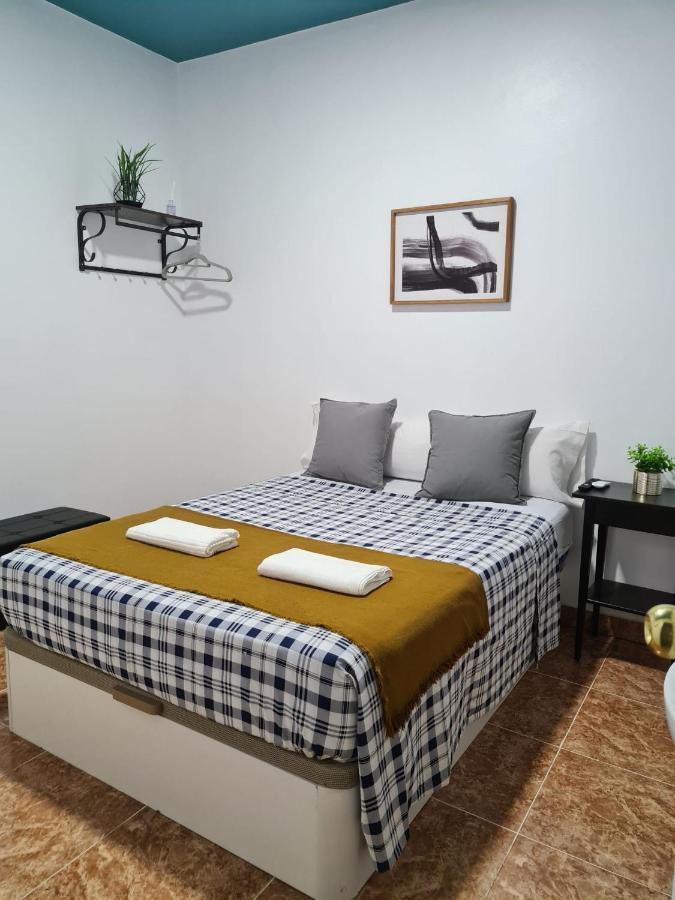 M-A Catrachos Rooms Madrid Extérieur photo