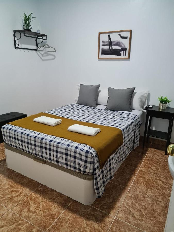 M-A Catrachos Rooms Madrid Extérieur photo