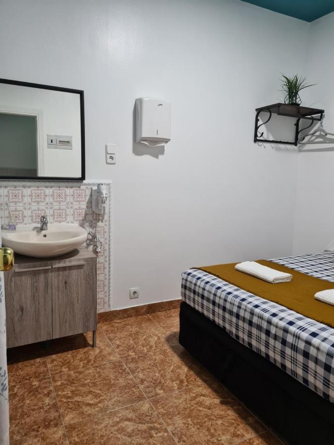 M-A Catrachos Rooms Madrid Extérieur photo
