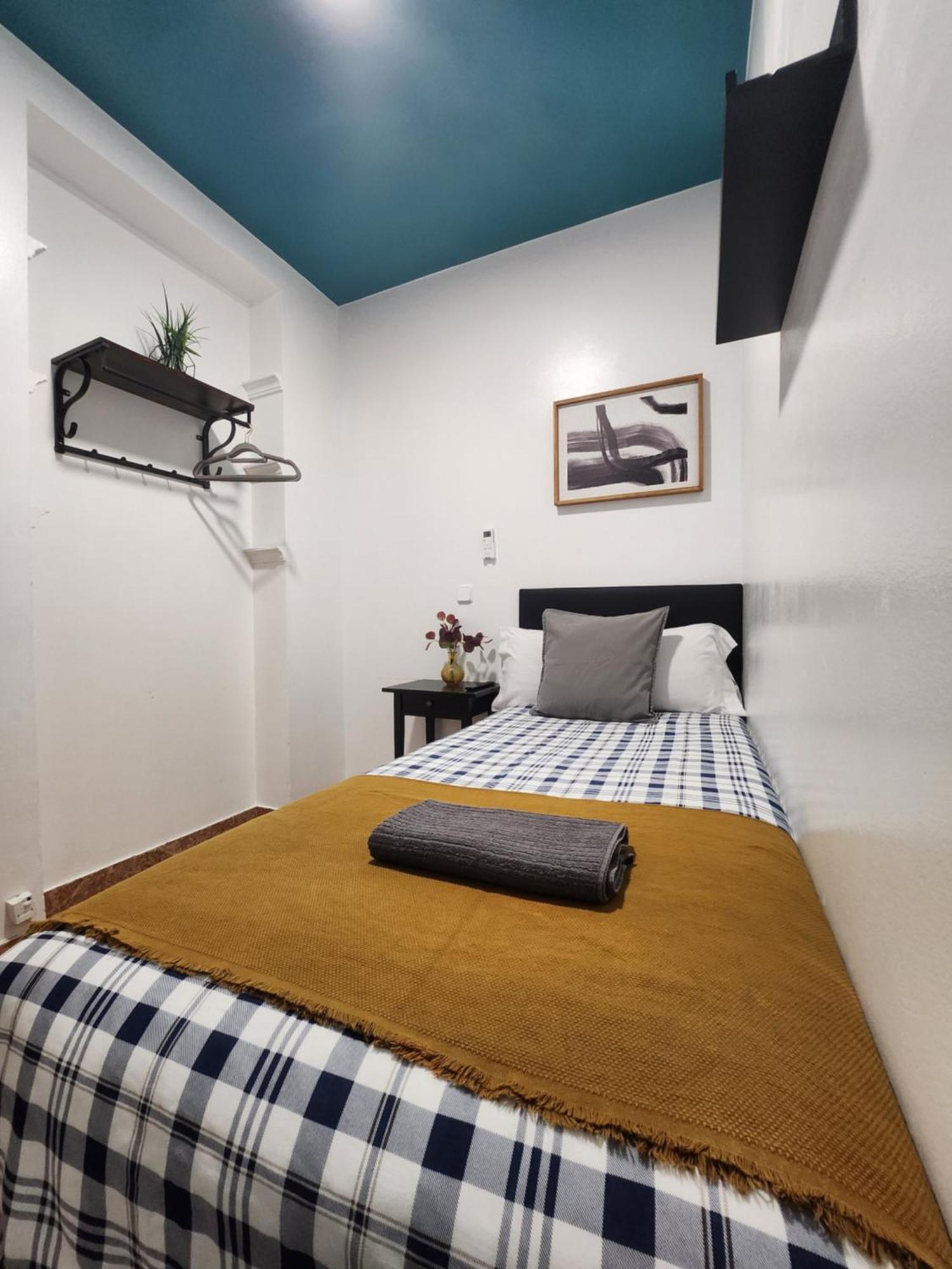 M-A Catrachos Rooms Madrid Extérieur photo