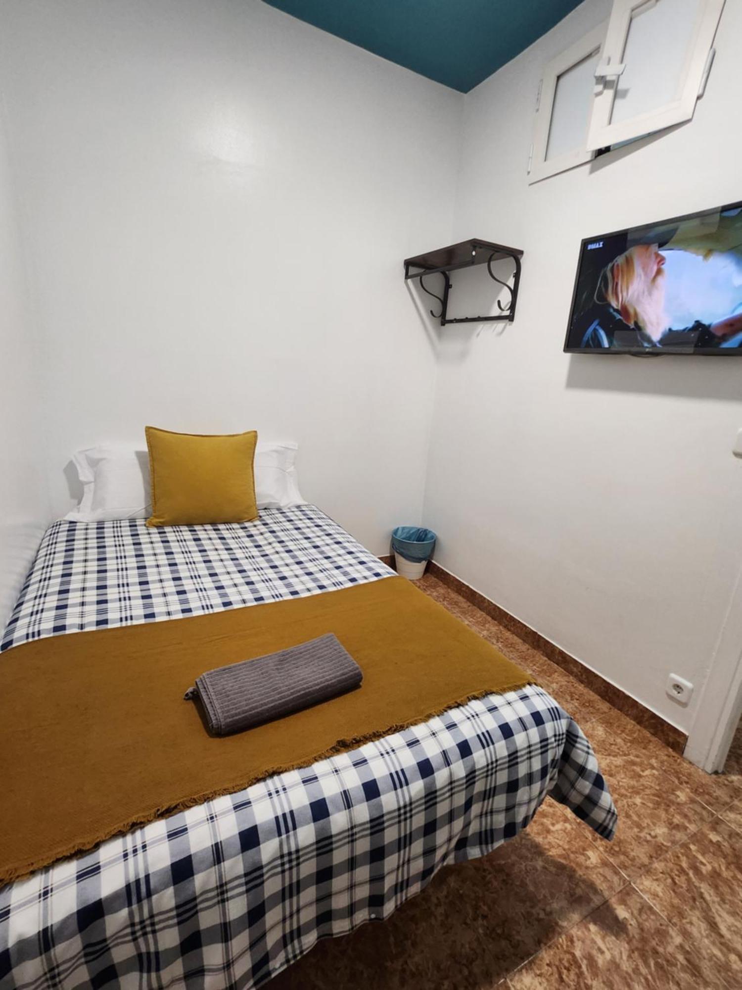 M-A Catrachos Rooms Madrid Extérieur photo